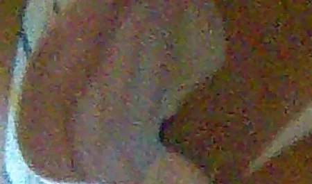 La chica llevaba xvideos de maduras calientes un collar
