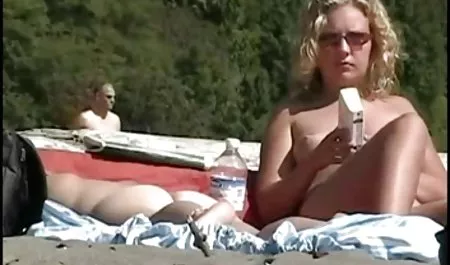 La belleza de maduras calientes xxx videos estas gafas delante de la cámara