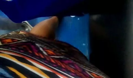 Con la red en maduras peludas calientes el país