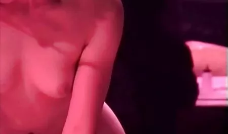 Un hombre calvo, Japonés, maduras ardientes xxx vagina, tetas, chica