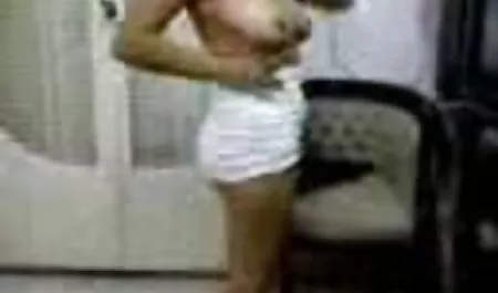 El grito de la magnífica maduras calientes con hijos polla negra