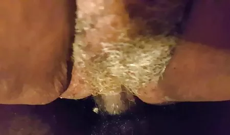 Calentar con la tormenta en un anal maduras calientes día de invierno