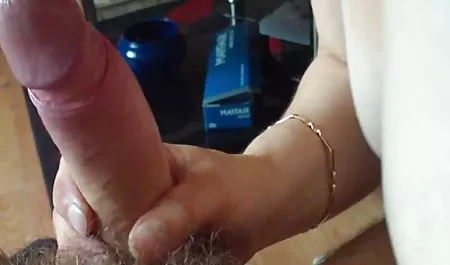 Hecha maduras culonas y calientes por su amigo para sexo