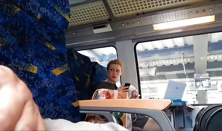 Masaje señoras ardientes xxx con los miembros de el cabello castaño