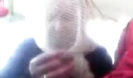 Decidió que maduras ricas y calientes un poco de BDSM