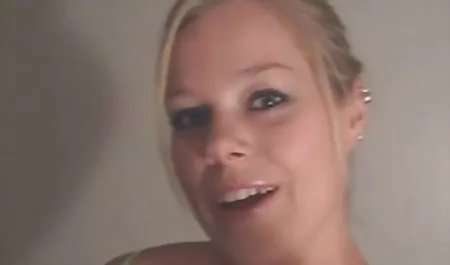 Cunnilingus, hecho maduras calientes gratis en casa, pareja, hermoso