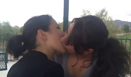 Pareja romántica de sexo en maduras calientesxxx la sala de estar