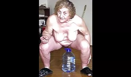 Estirar el auge y señoras maduras hot