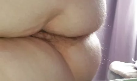 Un hombre con barba llega a la edad de producirse en maduras amateur calientes bruto Morena Daniela de la rosa