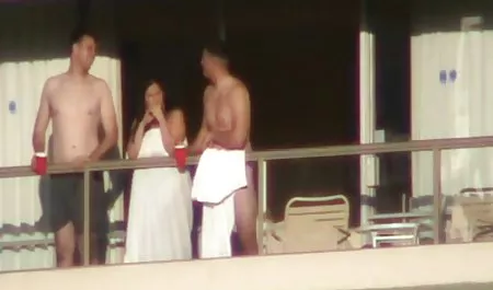 La entrada de los operativos brazzers maduras calientes miembro de acogida