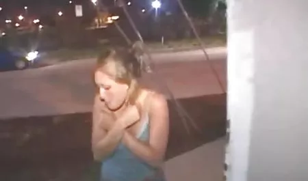 Hack, mujeres maduras calientes mexicanas polla en el adolescente rubia