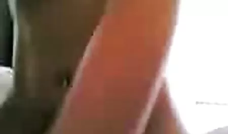 El maduras solteras calientes silencio