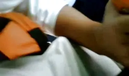 Lelu del amor-una patada en el culo mientras está maduras hot gratis de pie hermosa