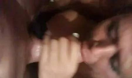 El Fisting profundo maduras calientes en la playa