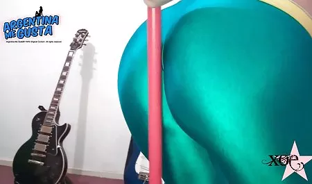Las dos chicas en el abuelas calientes videos gratis bosque